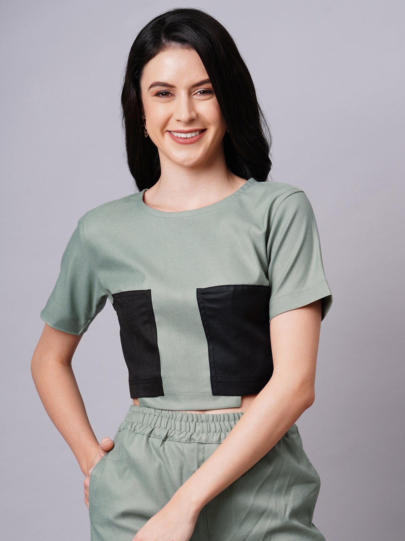 Cosmopolitan Tee - Styleyn