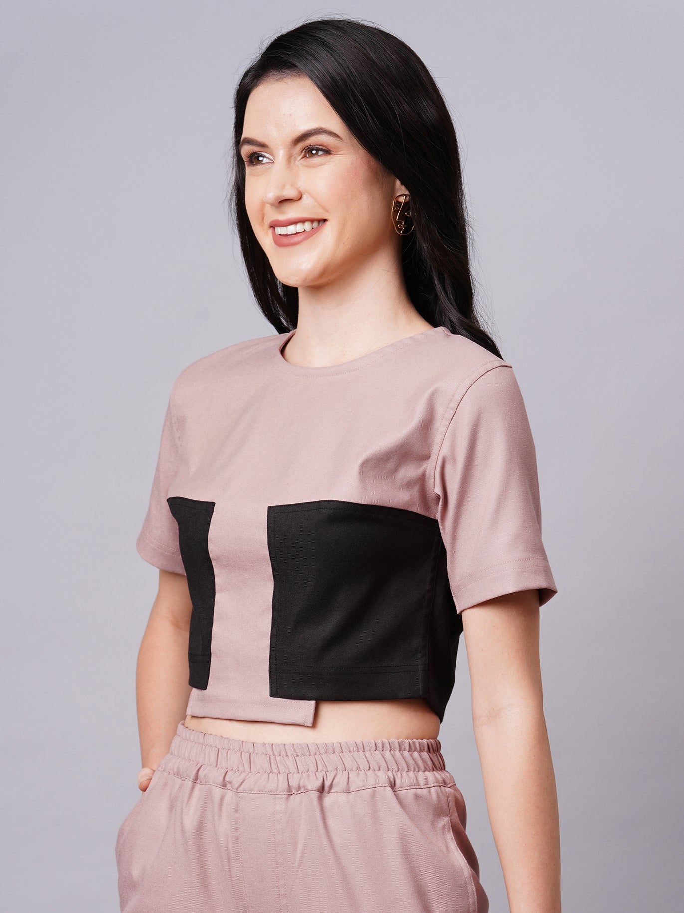 Cosmopolitan Tee - Styleyn
